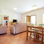 Artemis House דירה חאניה
